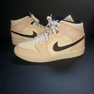 Nike High-Top Sneakers in Pink and Black